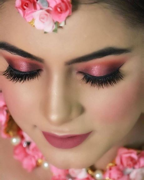Oogschaduw make-up tutorial voor Indiase ogen