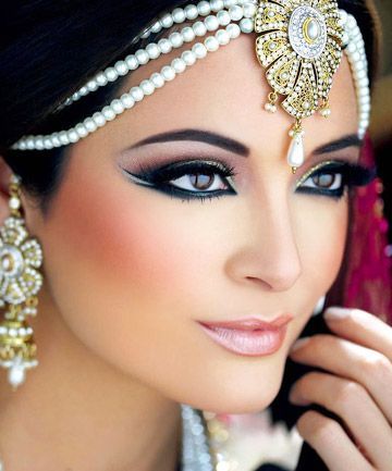 eyeshadow-makeup-tutorial-for-indian-eyes-80_17 Oogschaduw make-up tutorial voor Indiase ogen