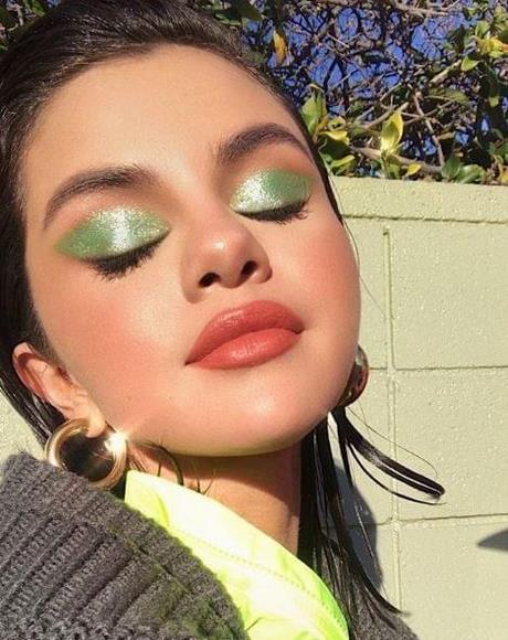 green-dress-makeup-tutorial-49_15 Groene jurk make-up tutorial