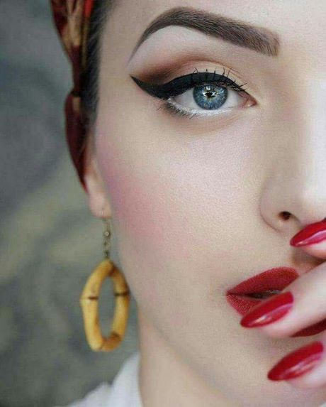 pinup-eye-makeup-tutorial-39_3 Pinup oog make-up tutorial