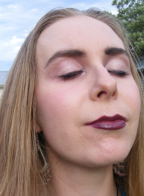 alice-in-wonderland-makeup-tutorial-70_7 Alice in wonderland make-up tutorial