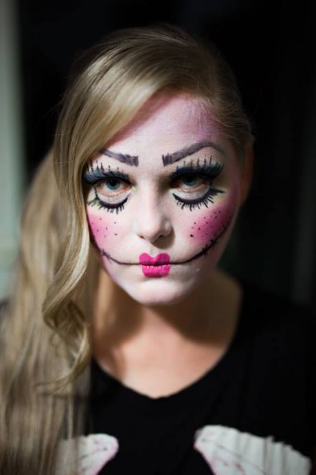 clown-makeup-tutorial-49_16 Clown make-up tutorial