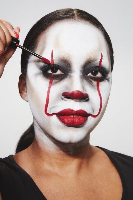 clown-makeup-tutorial-49_3 Clown make-up tutorial