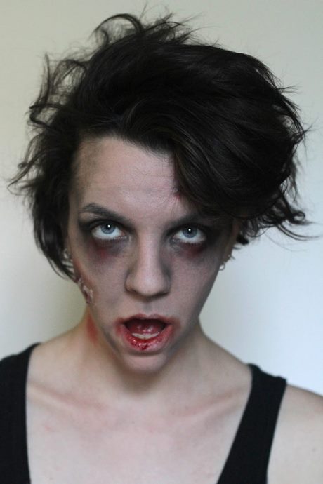 easy-zombie-makeup-tutorial-92_11 Easy zombie make-up tutorial