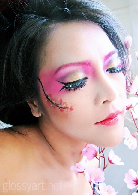 geisha-makeup-tutorial-66_3 Geisha make-up tutorial