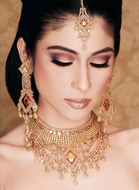 indian-wedding-makeup-tutorial-78 Indian wedding Make-up les