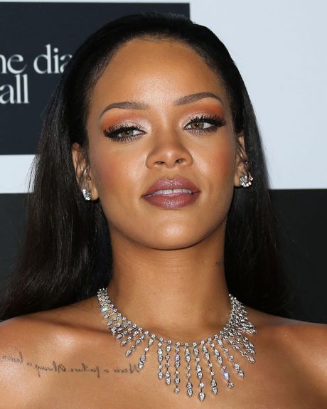 rihanna-makeup-tutorial-31 Rihanna make-up tutorial