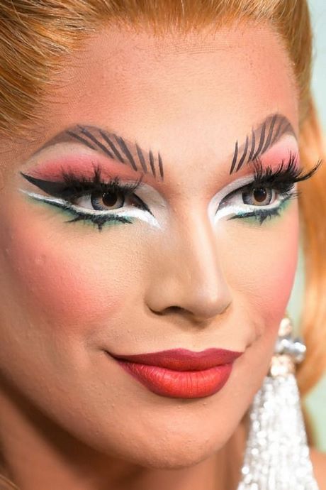 rupaul-makeup-tutorial-61_13 RuPaul make-up les