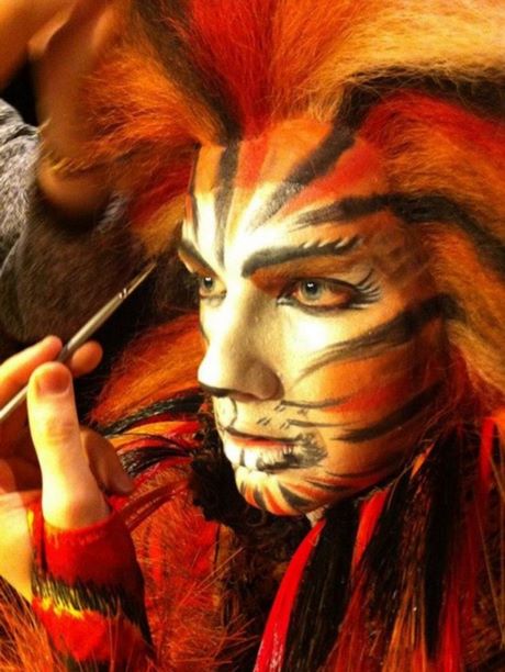broadway-cats-makeup-tutorial-96_3 Broadway cats make-up tutorial
