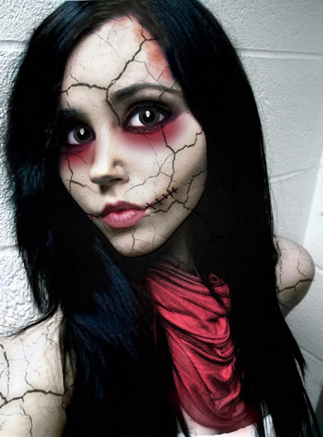 creepy-broken-doll-makeup-tutorial-80_12 Creepy broken doll make-up tutorial