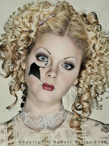 creepy-broken-doll-makeup-tutorial-80_14 Creepy broken doll make-up tutorial