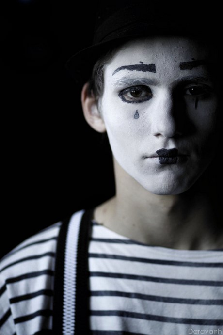 creepy-mime-makeup-tutorial-11_13 Creepy MIME make-up tutorial