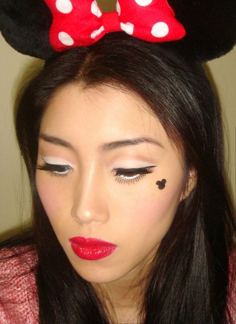 creepy-minnie-mouse-makeup-tutorial-27_7 Creepy Minnie mouse make-up tutorial