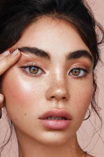 natural-makeup-tutorial-for-light-brown-eyes-74 Natuurlijke make - up tutorial voor lichtbruine ogen