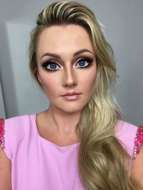 tutorial-makeup-barbie-natural-02_4 Zelfstudie make-up Barbie natuurlijke