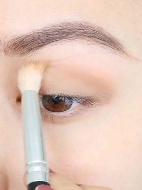 white-and-gold-makeup-tutorial-32_16 Wit en goud make-up tutorial