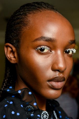 dark-skin-makeup-tutorial-2023-80_6 Donkere huid make-up tutorial 2023