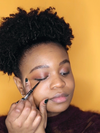 makeup-tutorial-for-beginners-black-women-04 Make-up tutorial voor beginners zwarte vrouwen
