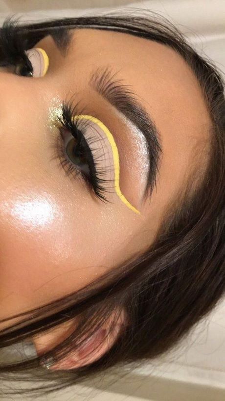 makeup-tutorial-for-yellow-eyes-42_10 Make-up tutorial voor gele ogen