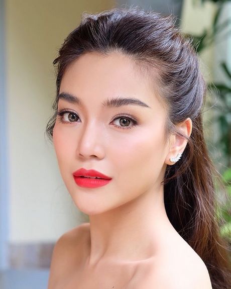 Rode lip make-up tutorial Aziatische