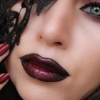 Easy vampy make-up tutorial
