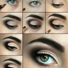Make-up artists tutorial