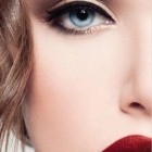Make-up les voor blauwe ogen en rood haar