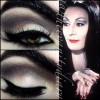Morticia addams make-up stap voor stap
