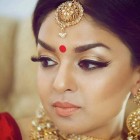 Eenvoudige bruids make-up Indiaas stap voor stap