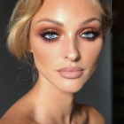 Dramatische make-up tutorial voor blauwe ogen