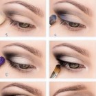 Kleine hooded oog make-up tutorial