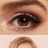 Eenvoudige paarse oog make-up tutorial