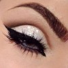White shimmer eye make-up tutorial