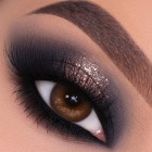 Prachtige make-up tutorial voor bruine ogen
