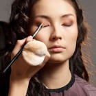 Half Aziatische make-up tutorial